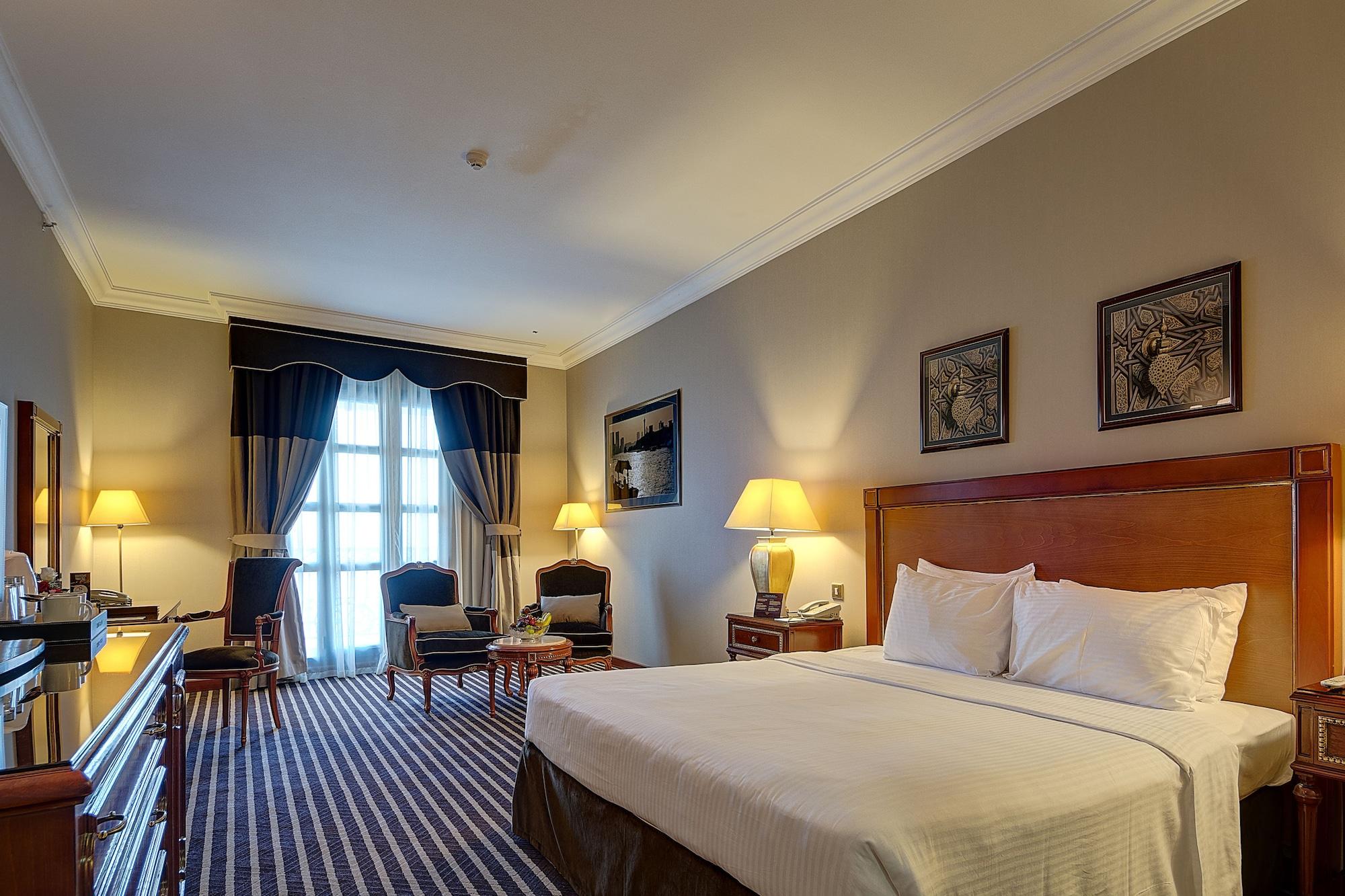 Royal Ascot Hotel Дубай Екстер'єр фото