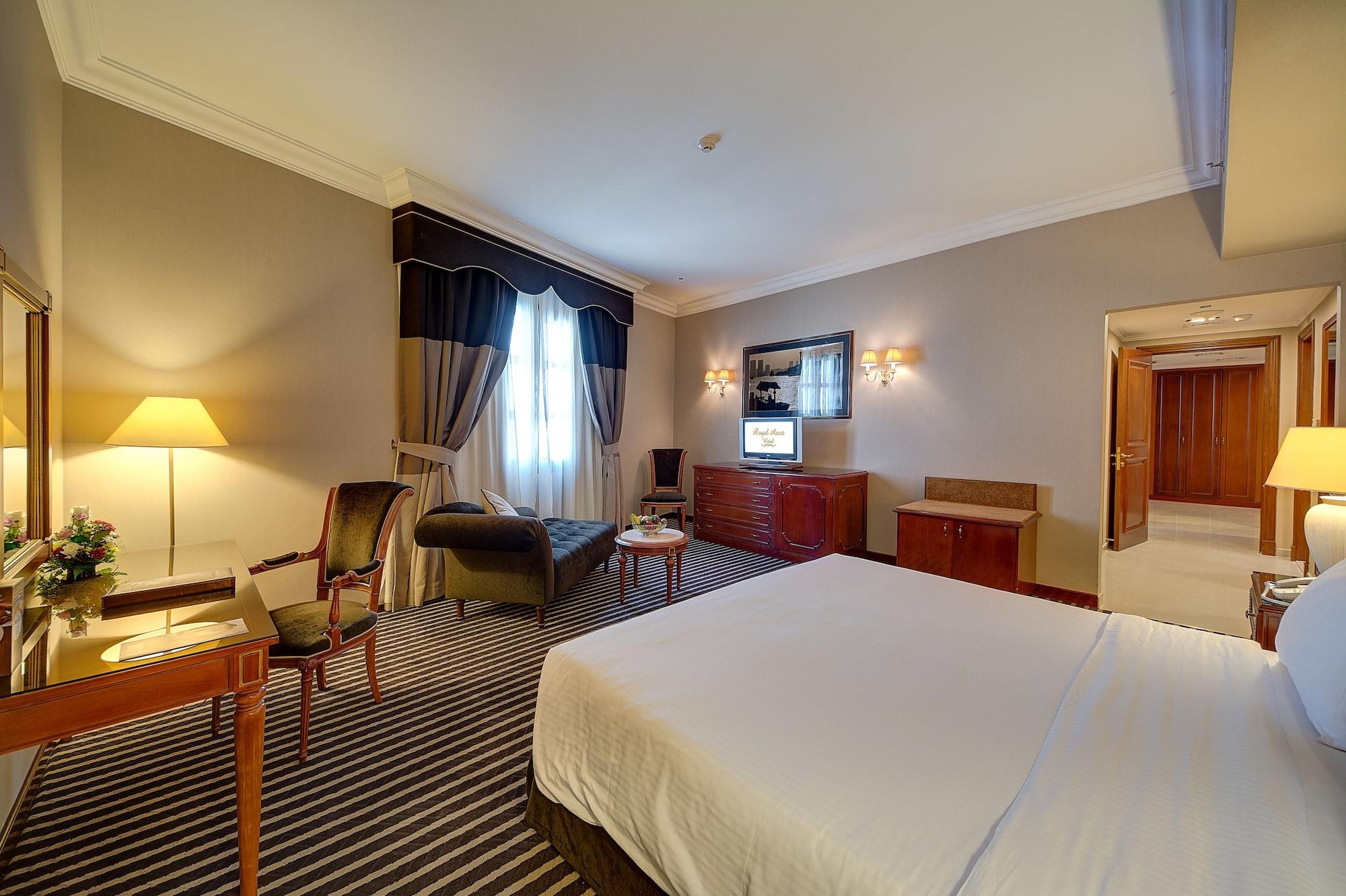 Royal Ascot Hotel Дубай Екстер'єр фото